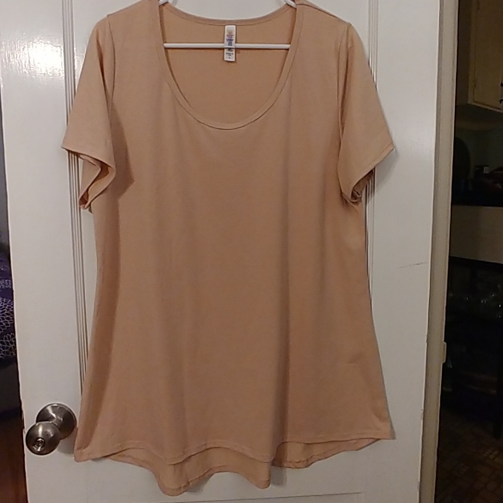 LulaRoe Classic Tee - Never Worn